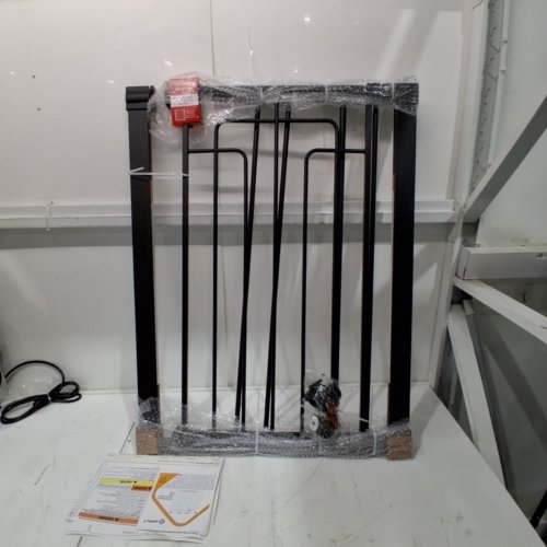 SAFETY 1ST CONTEMPORARY TALL & WIDE GATE WITH SECURETECH - 29"-47" X 36" - BLACK (MODEL: GA176CBLKF2) image 2