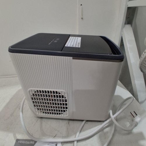 FRIGIDAIRE RETRO FREESTANDING BULLET SHAPED ICE MAKER - 26 LBS - WHITE (MODEL: EFIC513-WHITE) image 8