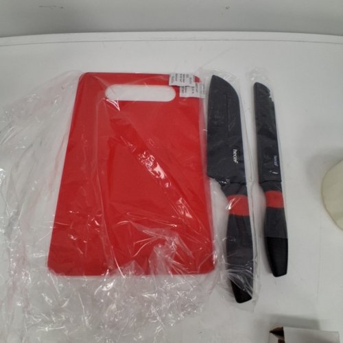 3PC HECEF KITCHEN KNIFE SET WITH CUTTING BOARD - RED AND BLACK image 2