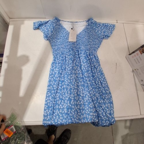 WOMEN'S SHORT SLEEVE FLORAL DRESS - SMALL - BLUE image 2