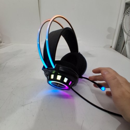 VEATOOL G3 USB WIRED NOISE CANCELLING HEADPHONES WITH RGB LIGHTS - BLACK image 2
