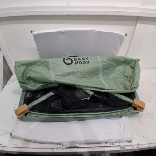 BABYMOOV MOOV & COMFY 3-IN-1 LIGHTWEIGHT TRAVEL CRIB BABY PLAY YARD & INFANT BASSINET - 20LBS MAX - GREEN/GREY (MODEL: A035032_USA-CAN) image 2