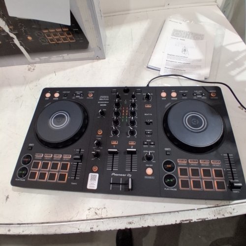 PIONEER DJ 2 CHANNEL MIXER SYSTEM WITH 2 DECKS - 8 PERFORMANCE PADS - GRAPHITE (MODEL: DDJ-FLX4) image 2