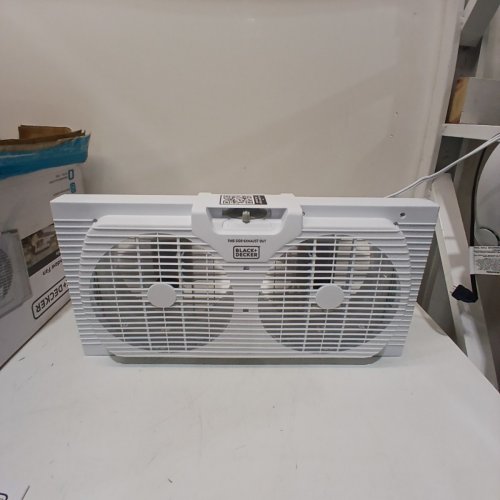 BLACK+DECKER DUAL WINDOW FAN FOR WINDOW SCREEN WITH 2 SPEED SETTINGS, TWIN WINDOW FAN WITH MECHANICAL CONTROLS AND REMOVABLE LEGS, HORIZONTAL COOLING FAN FOR WINDOW - 9" - WHITE (MODEL: BFW9M) image 3