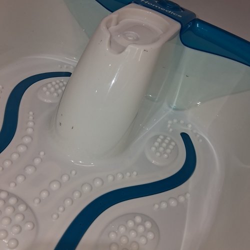 HOMEDICS BUBBLEMATE FOOTSPA WITH HEAT MAINTENANCE - 120V 30W 60HZ - WHITE/BLUE (MODEL: FB-55A-1PK) image 4