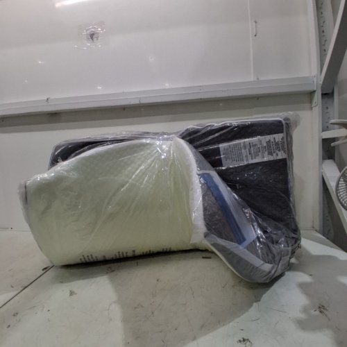KOLBS EXTRA WIDE BED WEDGE PILLOW WITH MEMORY FOAM TOP AND REMOVABLE JACQUARD COVER - 33" X 31" X 7.5" - GREY (MODEL: KBBWC33317) image 2