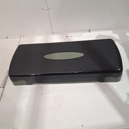 AMAZON BASICS AEROBIC EXERCISE STEP PLATFORM - BLACK\GREY image 2