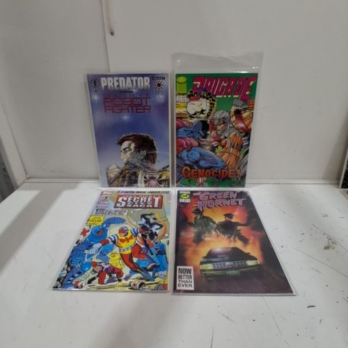 4 ASSTD DARK HORSE, TOPPS, NOW, IMAGE COMIC BOOKS - THE GREEN HORNET #8, SECRET CITY SAGA #1 OF 4, PREDATOR VS MAGNUS ROBOT FIGHTER #2 OF 2, BRIGADE #2 - VARIOUS AUTHORS image 2