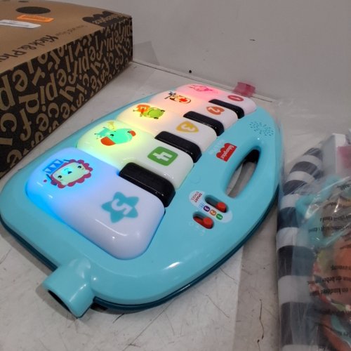 FISHER-PRICE 4-IN-1 BABY GROW KICK & PLAY PIANO GYM & MARACAS (MODEL: HVX56) image 2