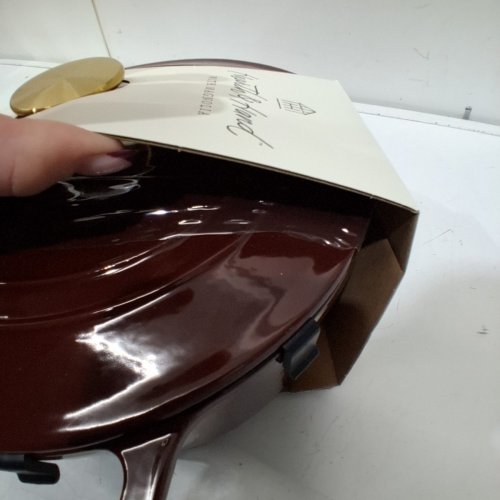 HEART & HEARTH ENAMEL FINISH CAST IRON DUTCH OVEN - 5 QT - BURGUNDY/WHITE image 4