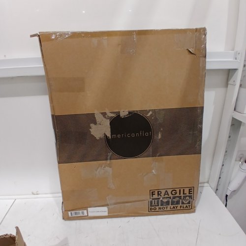 AMERICANFLAT FRAME WITH POLISHED PLEXIGLASS - 18" X 24" - WHITE image 4