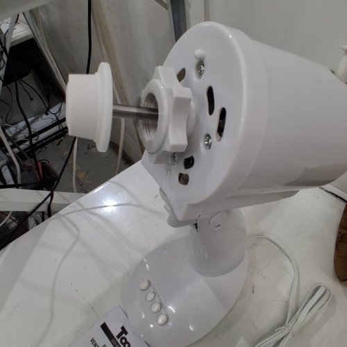 TOOLTECH 16" 3-SPEED INDOOR OSCILLATION DESK FAN ARTICLE (MODEL: 100076) image 2