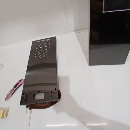 ROVOGO SHOWER PANEL TOWER WITH LED LIGHTS & DIGITAL DISPLAY - BLACK (MODEL: WG-824 IB) image 4