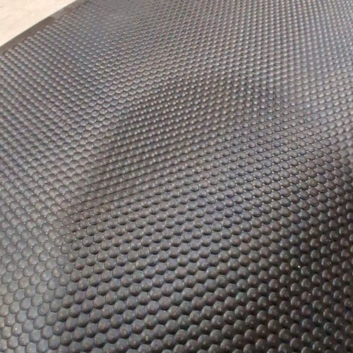 RUBBER CAL TEXTURED FLOOR MAT - 72'' X 32'' - BLACK image 3
