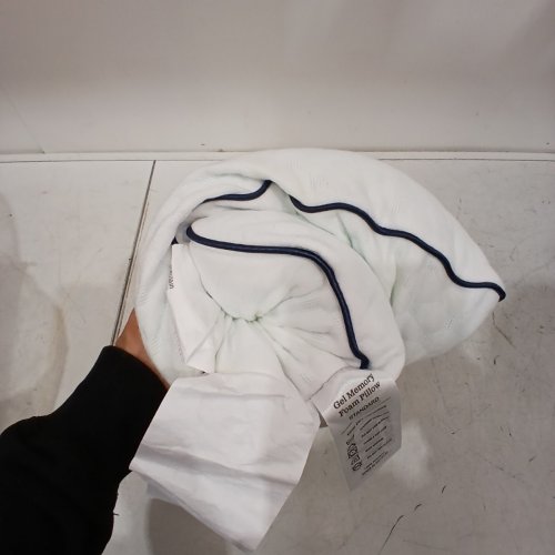GEL MEMORY FOAM PILLOW - STANDARD - WHITE image 3