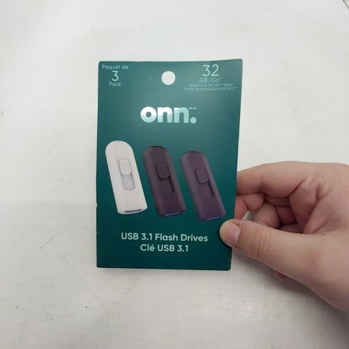 3PK ONN. USB 3.1 FLASH DRIVES - 32GB EACH - BLACK / WHITE/GREY image 2