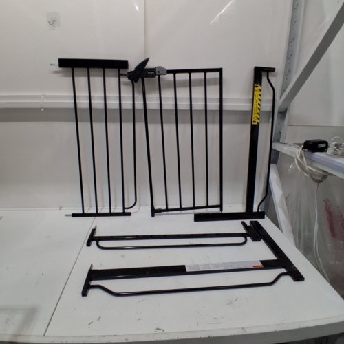 REGALO EASY STEP EXTRA WIDE BABY GATE - 30"H / 29"-49"W - WHITE (MODEL: 1164EBDS) image 2