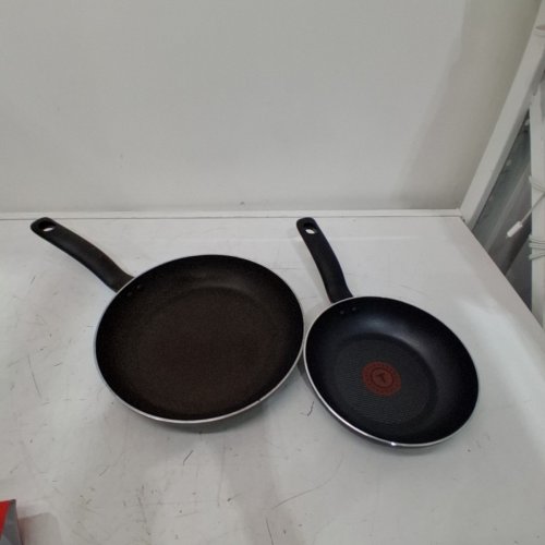 T-FAL INTUITION NONSTICK FRY PAN SET - 8-10" - BLACK image 2