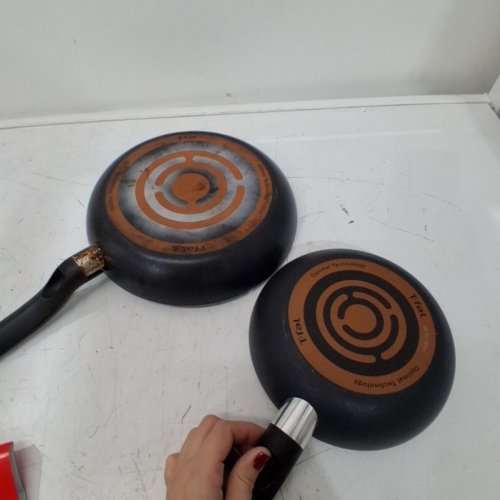 T-FAL INTUITION NONSTICK FRY PAN SET - 8-10" - BLACK image 4