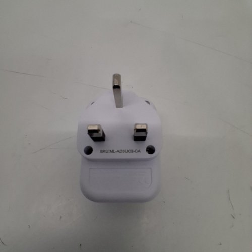 ADDTAM TRAVEL PLUG ADAPTER FOR US TO UK WITH 3 AC OUTLETS, 1 USB-A, AND 2 USB-C PORT - 110-250V, 13A, 3250W MAX - WHITE (MODEL: AD3UC) image 4