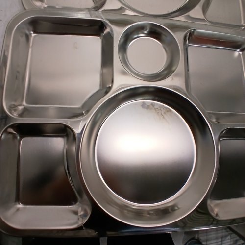 8PK METAL CAFETERIA FOOD TRAYS WITH 6 COMPARTMENTS image 3