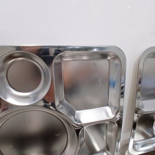 8PK METAL CAFETERIA FOOD TRAYS WITH 6 COMPARTMENTS image 5