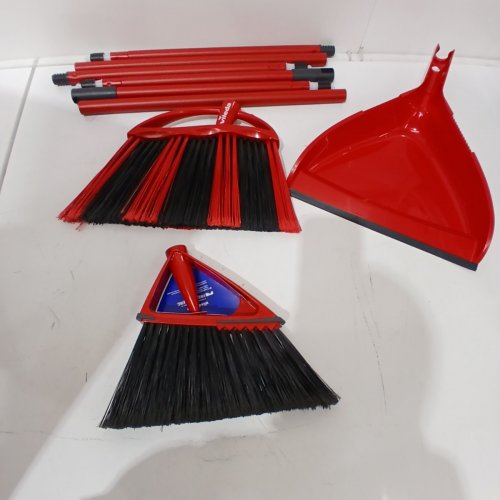 VILEDA OSKAR BROOM WITH DUSTPAN AND 1 SUPER ANGLE PRO BROOM image 2
