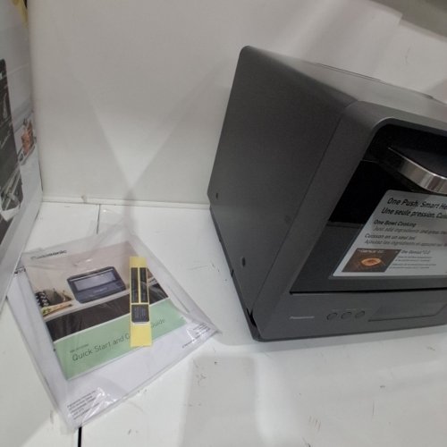 PANASONIC COUNTERTOP MICROWAVE OVEN WITH GENIUS SENSOR 2.0 - 11 MODES, 1200W - 1.0 CUBIC FT - METALLIC GREY (MODEL: NN-SF57RMC) image 6