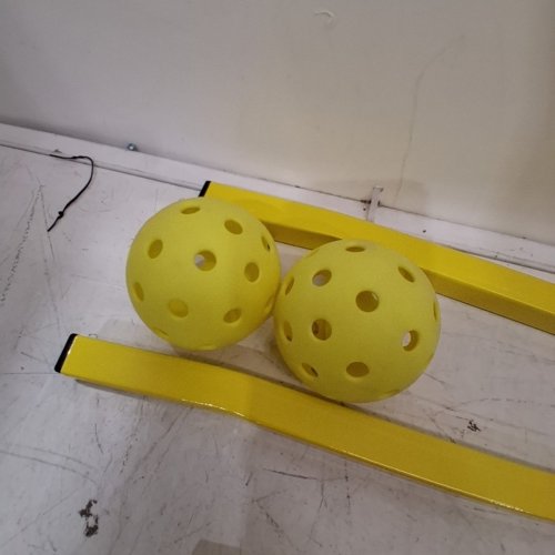 HURLEY PICKLEBALL NET SYSTEM WITH 2 PADDLES, 2 BALLS AND CARRY BAG - 3FT X 10FT - BLACK/YELLOW (MODEL: 165404A) image 3
