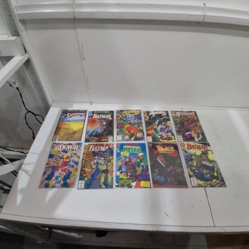 10 ASSTD DC COMIC BOOKS - VARIOUS AUTHORS image 2