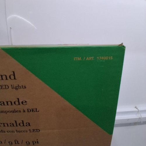 PRE-LIT LED CHRISTMAS GARLAND - 9FT - GREEN (ITEM: 1740015) image 2