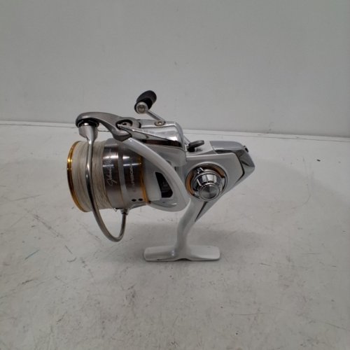 JOHNNY MORRIS CARBONLITE SPINNING REEL - 6.2:1 GEAR RATIO - SILVER AND GOLD image 2