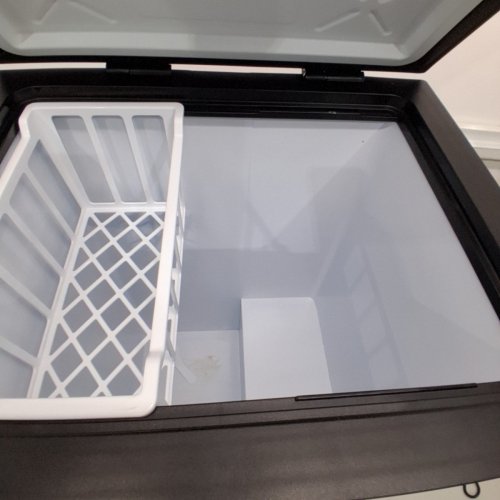 ARCTIC KING CHEST FREEZER - 3.5 CU. FT - 115 V - BLACK (MODEL: ARC04B2CBB) image 5