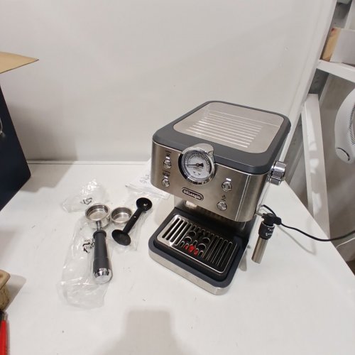 DELONGHI LINEA CLASSIC ESPRESSO MACHINE WITH MILK FROTHER - SILVER (MODEL: ‎EM450M) image 4