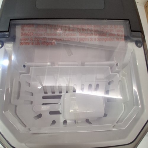 EUHOMY COUNTERTOP ICE MAKER MACHINE WITH HANDLE BASKET AND SCOOP -1.2L - MAKES 26LB/DAY - BLACK (MODEL: IM011-BBL-CAEH) image 4