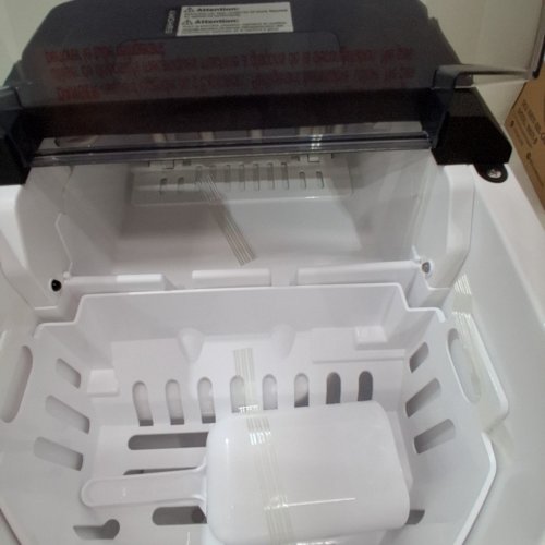 EUHOMY COUNTERTOP ICE MAKER MACHINE WITH HANDLE BASKET AND SCOOP -1.2L - MAKES 26LB/DAY - BLACK (MODEL: IM011-BBL-CAEH) image 5