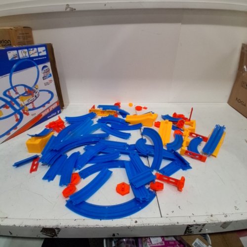HIGH-SPEED MOTORIZED TOY TRAIN TRACK SET - BLUE, ORANGE AND RED (MODEL: JY588) image 2