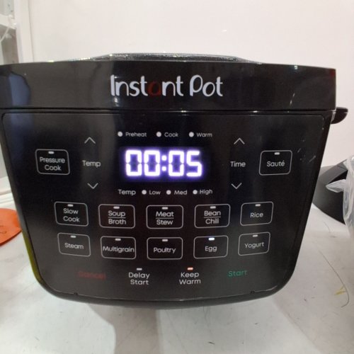 INSTANT POT RIO WIDE 7-IN-1 WHISPERQUIET ELECTRIC PRESSURE COOKER, STEAMER, SAUTE & YOGURT MAKER WITH EASY-SEAL LID - 7.5 QT - BLACK (MODEL: 113-1066-01) image 2