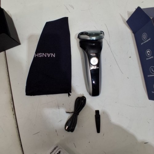 NANSHA ELECTRIC SHAVER - 3.7 V 5W - BLACK / SILVER (MODEL: RT53) image 3