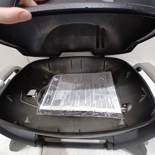 WEBER COMPACT Q SERIES OUTDOOR GAS GRILL - 27" - BLACK - (MODEL:Q1000N) image 4