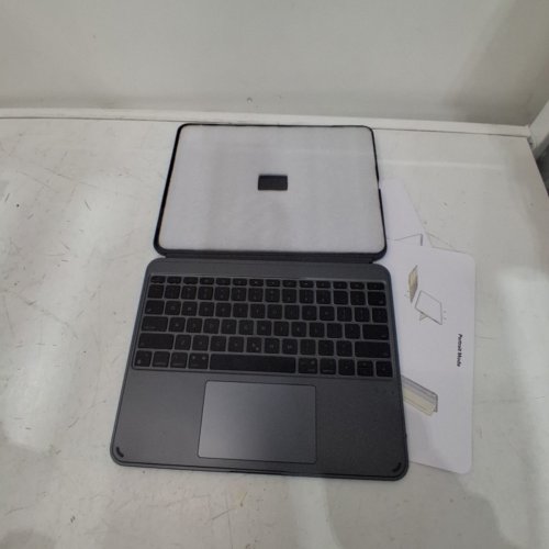 ESR CASE WITH DETACHABLE KEYBOARDFOR IPAD 13" - BLACK (MODEL: 6B030) image 4