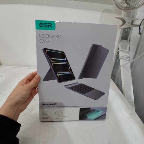 ESR CASE WITH DETACHABLE KEYBOARDFOR IPAD 13" - BLACK (MODEL: 6B030) image 6