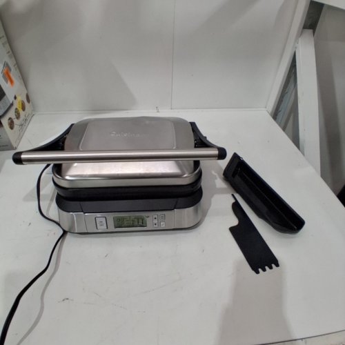 CUISINART CONTACT GRIDDLER LCD DISPLAY WITH SEAR FUNCTION & SMOKE-LESS MODE - 1500W - SILVER (MODEL: GR-6SC) image 3