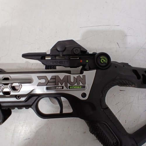 BARNETT DEMUN TRI-STRIKE AMBIDEXTROUS MINI CROSSBOW 3-SHOT MAGAZINE & PRECISION SIGHTS - 180FPS - 50LB DRAW - BLACK/GREEN (MODEL:‎ BAR50013) image 6