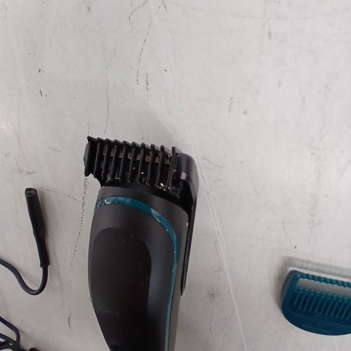 GILLETTE INTIMATE PUBIC HAIR TRIMMER - BLACK AND TEAL (MODEL: I5) image 5