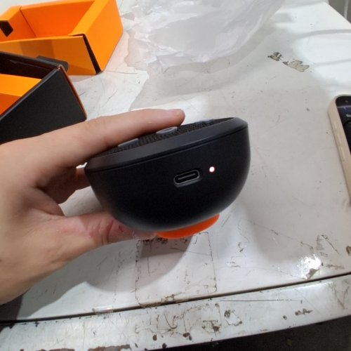 SKULL CANDY OUNCE XT WATERPROOF PORTABLE SPEAKER - 16-HOUR BATTERY LIFE - BLACK image 3