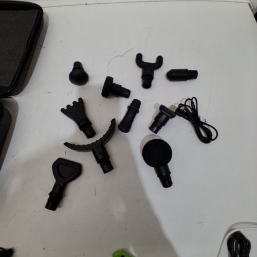 WATTNE MASSAGE DEEP TISSUE PERCUSSION MASSAGE GUN WITH ASSORTED ATTACHMENT HEADS - CARBON (MODEL: W2/RC-MG-010) image 4