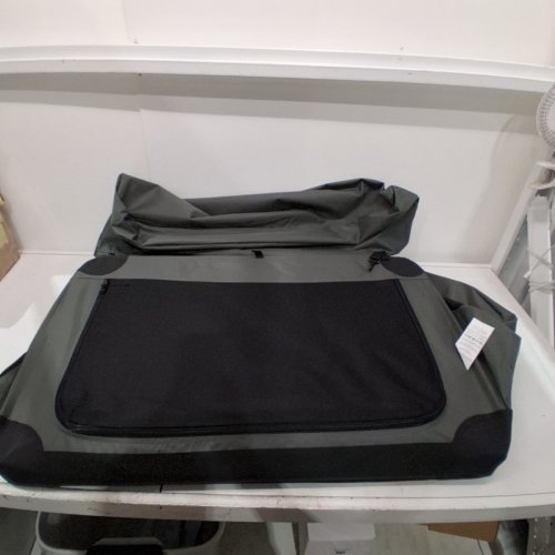AMAZON BASICS 4-DOORS PORTABLE SOFT-SIDED FOLDING TRAVEL CRATE - 36"X24"X24" - BLACK / GREY (MODEL: 12002N-36-APL) image 3