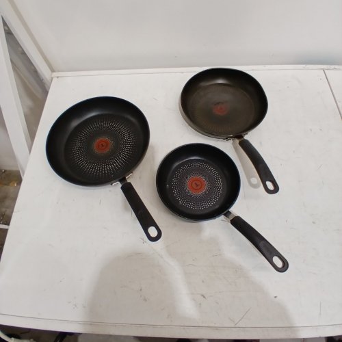 3PC TFAL TITANIUM NON-STICK SKILLET SET - 8" / 9.75" / 11.25" - BLACK (MODEL: 9988999) image 2