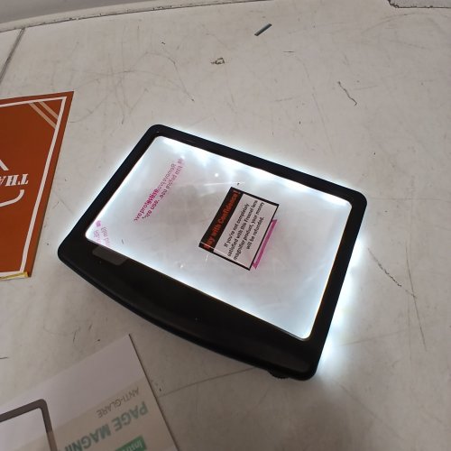 3X LARGE ULTRA BRIGHT LED PAGE MAGNIFIER- 6" X 8"- BLUE image 2